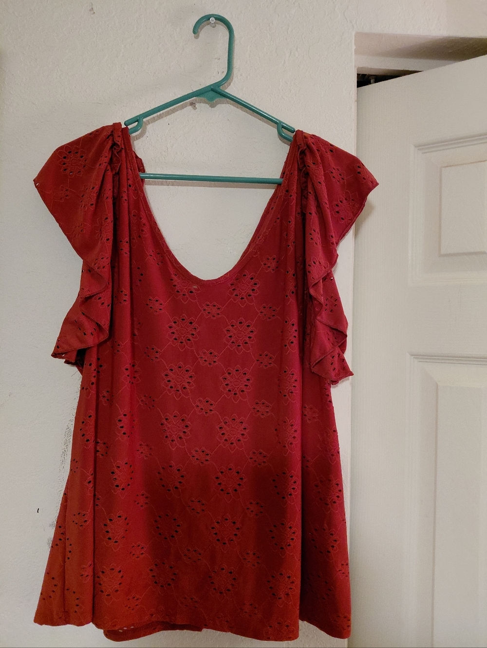 Women's Red Eyelet Ruffle Sleeve Dress